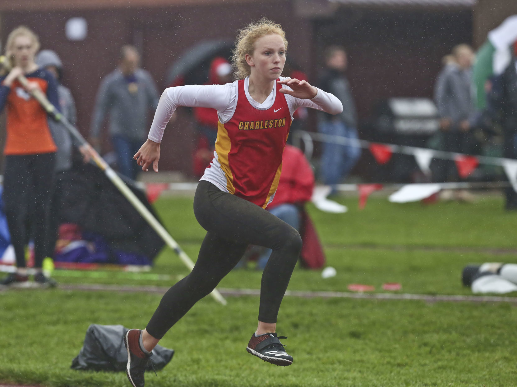 Class 2A Tolono Sectional 29 5.09.19.JPG